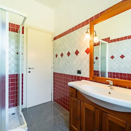 Villa With Pool In Unesco, 4 Room, Parking E Free Wifi San Damiano dʼAsti