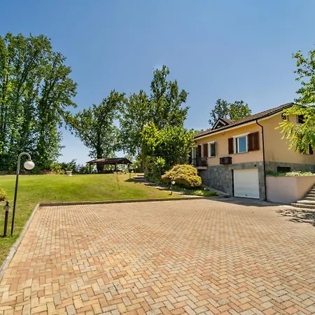 Villa With Pool In Unesco, 4 Room, Parking E Free Wifi San Damiano dʼAsti