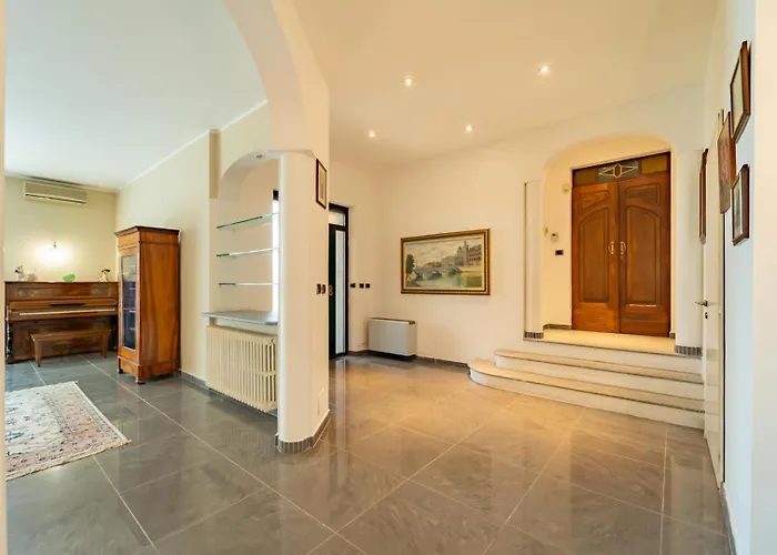 With Pool In Unesco, 4 Room, Parking E Free Wifi
