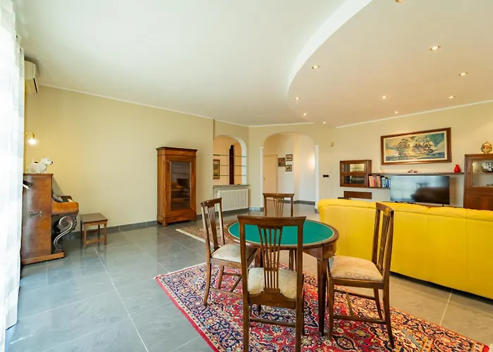 With Pool In Unesco, 4 Room, Parking E Free Wifi Villa