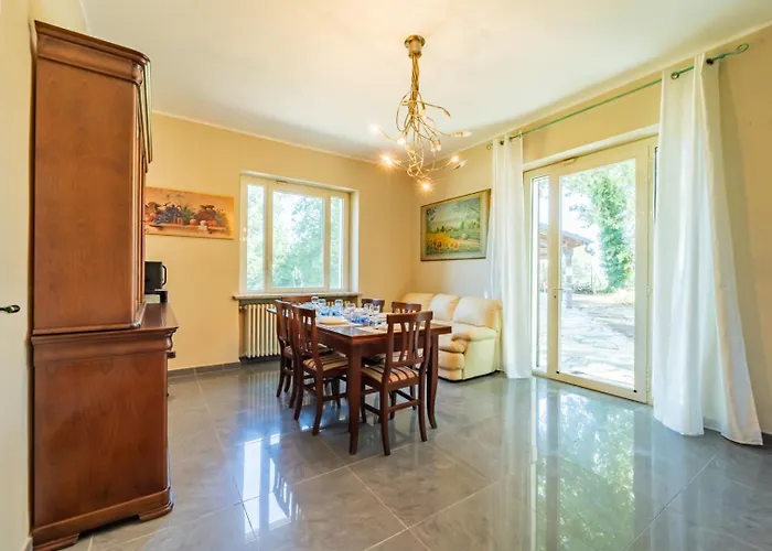 Villa With Pool In Unesco, 4 Room, Parking E Free Wifi *