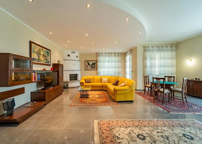 With Pool In Unesco, 4 Room, Parking E Free Wifi Villa