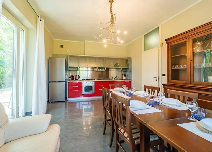 With Pool In Unesco, 4 Room, Parking E Free Wifi