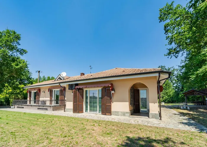 Villa With Pool In Unesco, 4 Room, Parking E Free Wifi San Damiano dʼAsti