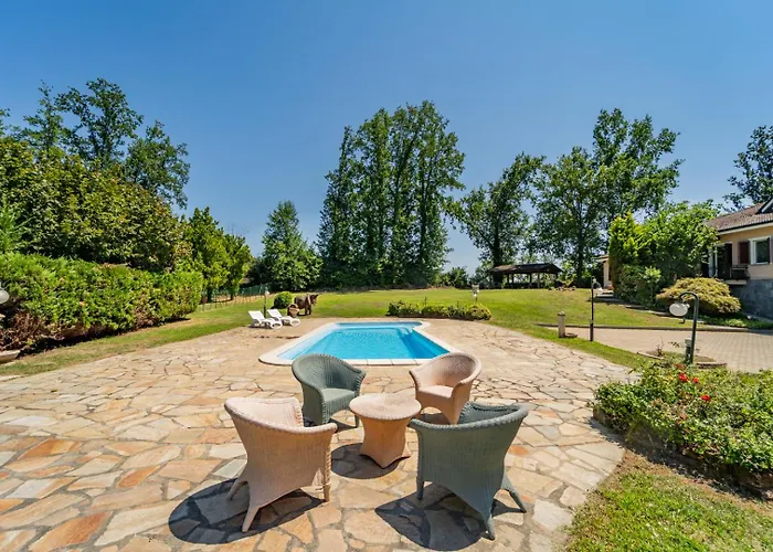 Villa With Pool In Unesco, 4 Room, Parking E Free Wifi *