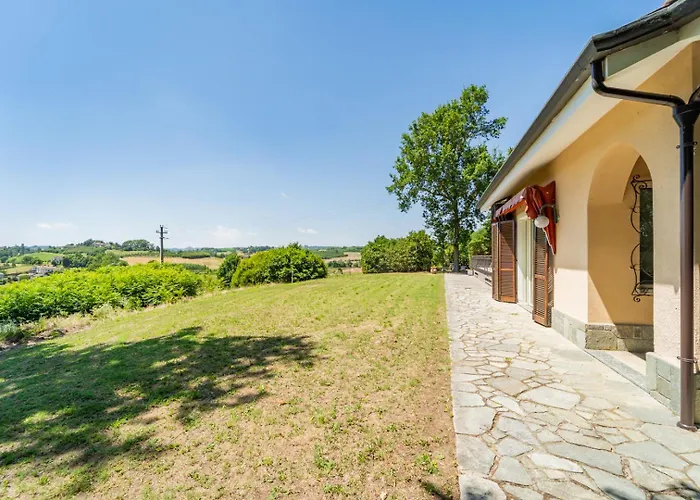 With Pool In Unesco, 4 Room, Parking E Free Wifi San Damiano dʼAsti